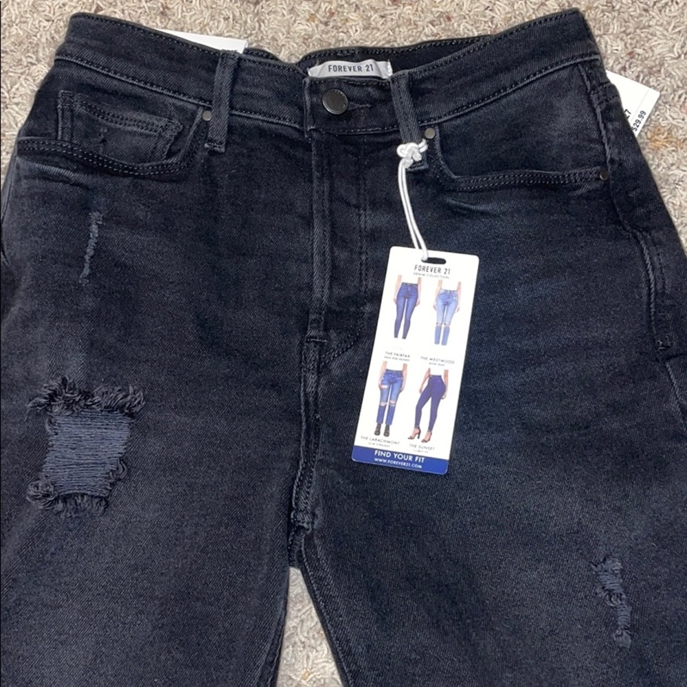 Forever 21 size 27 jeans. Black distressed